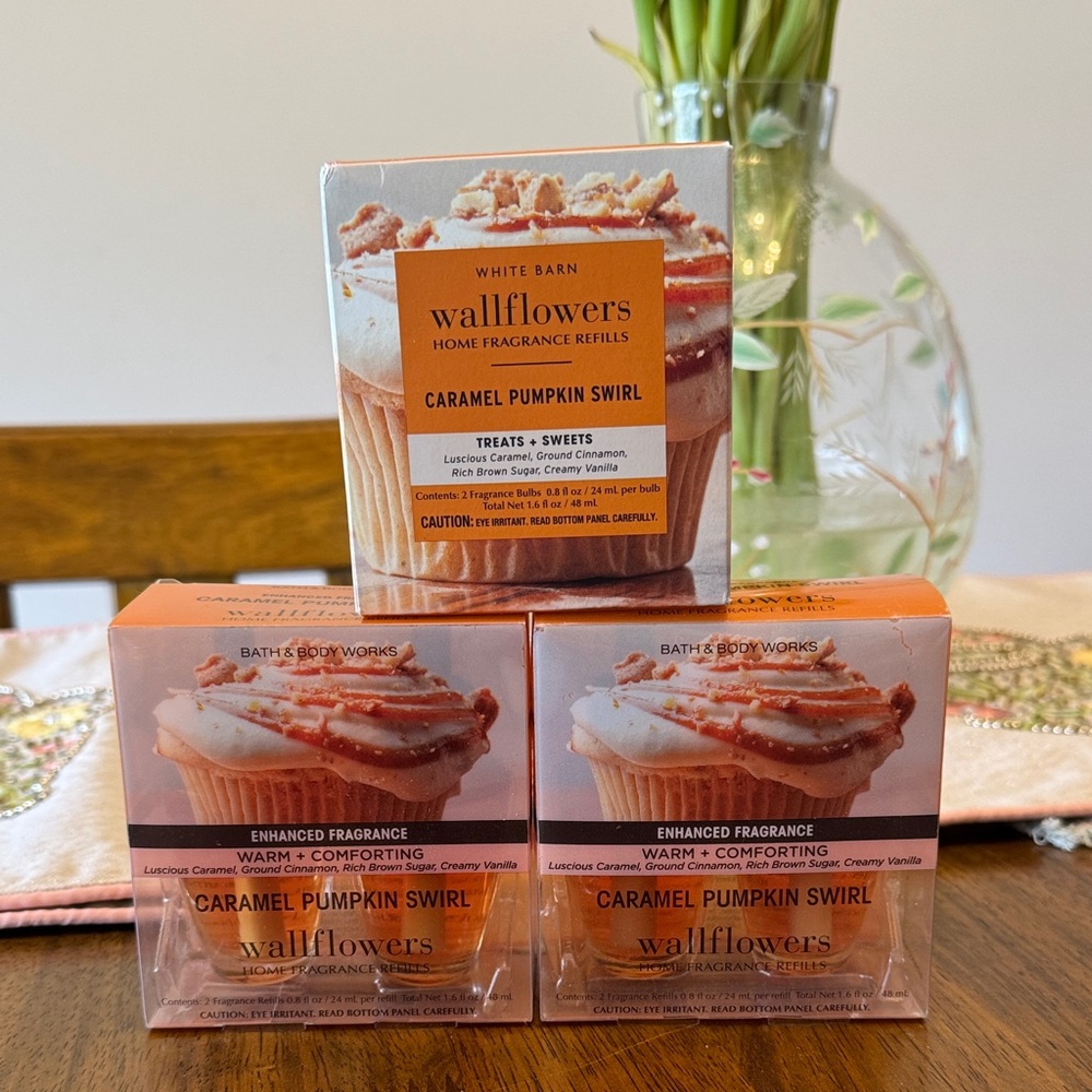 Bath & Body Works Caramel Pumpkin Swirl Wallflowers Refills - Orange